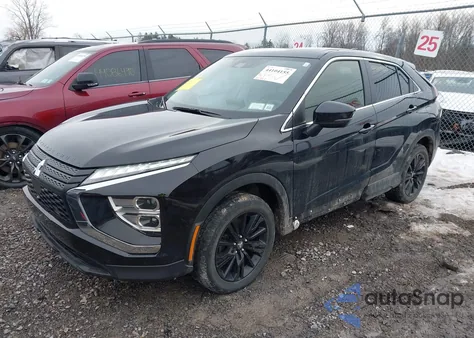 2024 Mitsubishi Eclipse Cross Le S-Awc z USA, uszkodzony, nr VIN JA4ATVAA1RZ013990